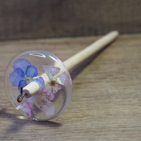 Botanical Top Whorl Resin Drop Spindle - Rose and Viola, 34 grams