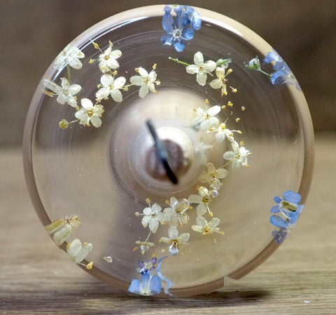 Botanical Top Whorl Resin Drop Spindle - Forget Me Not and Elderflower, 35 grams
