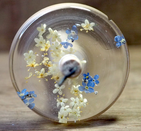 Botanical Top Whorl Resin Drop Spindle - Forget Me Not and Elderflower, 41 grams