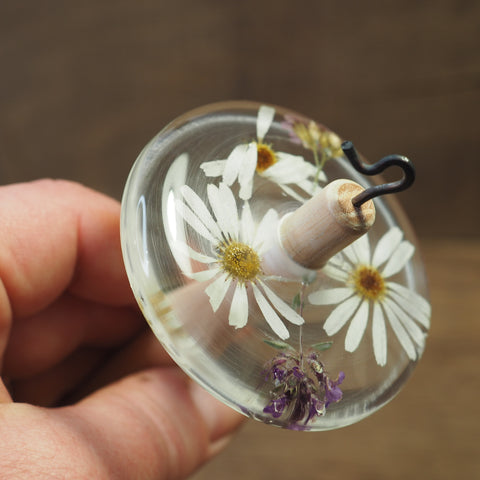 Botanical Top Whorl Resin Drop Spindle - Wild Chamomile, 37 grams
