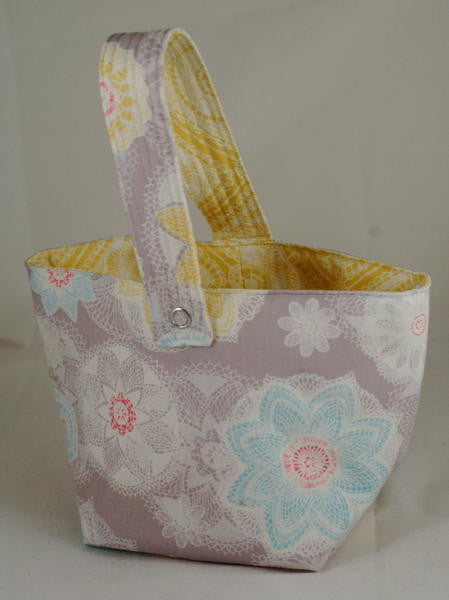 Spinner's Project Bucket Bag - Pale Flowers