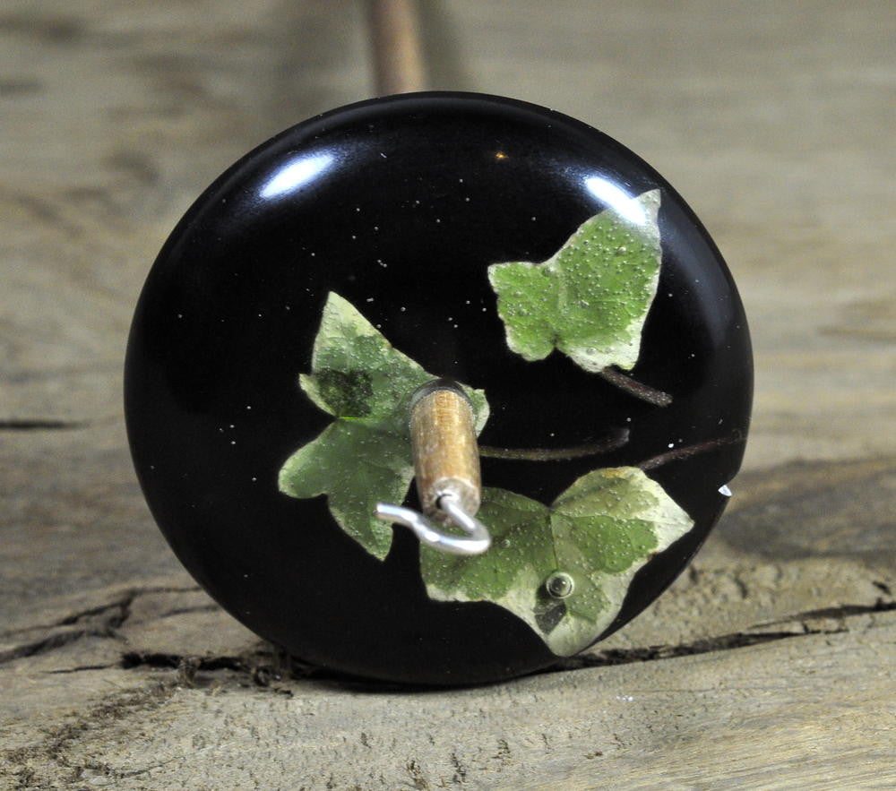 Resin Drop Spindle - Ivy Leaves on Black